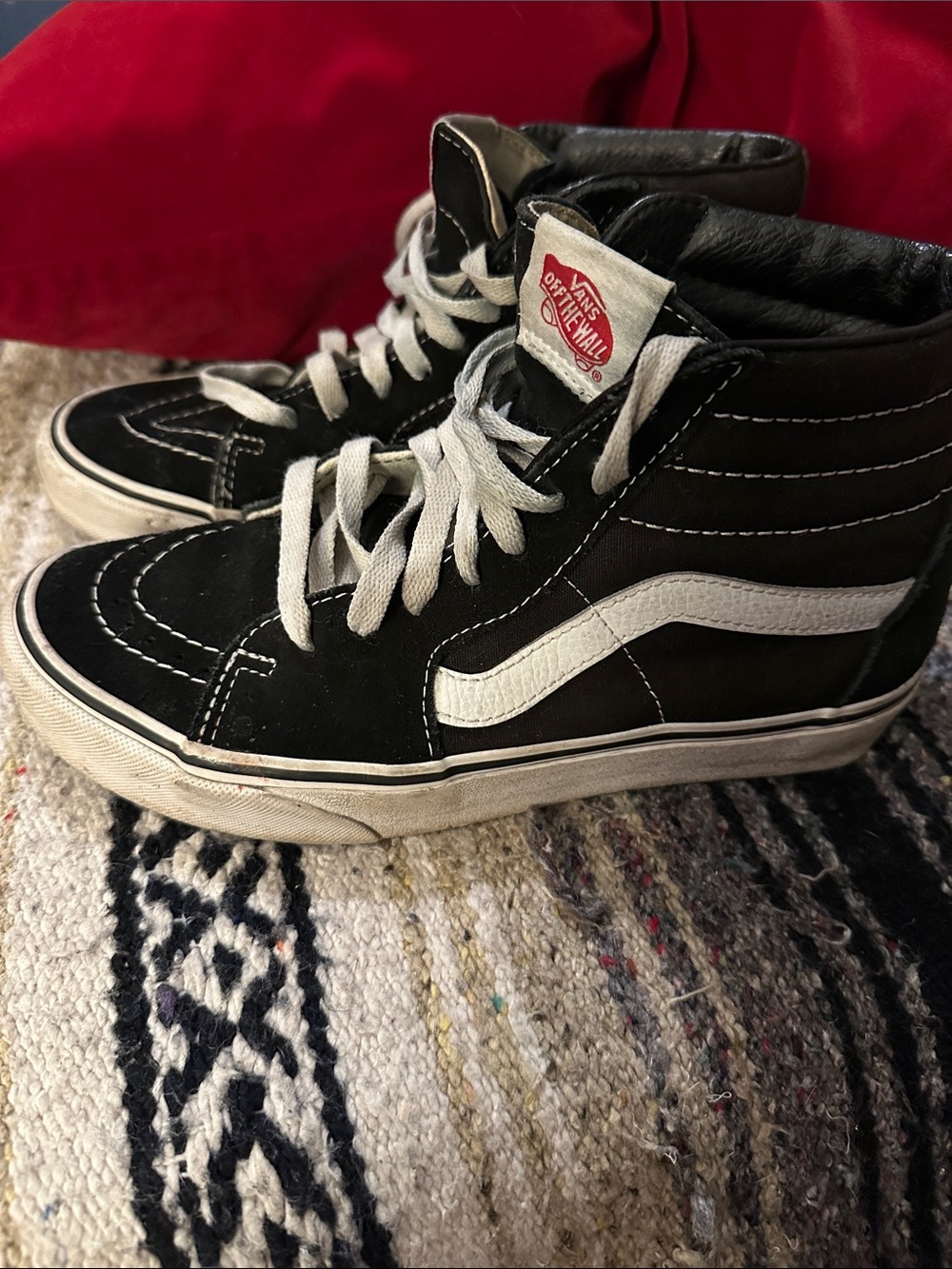 Vans SK8 Black and White High-Top Skate Sneakers. Mens size 6.5/ Women’s size 8